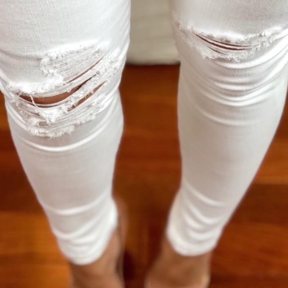 NWOT White Stretch Denim - Picture 4 of 7